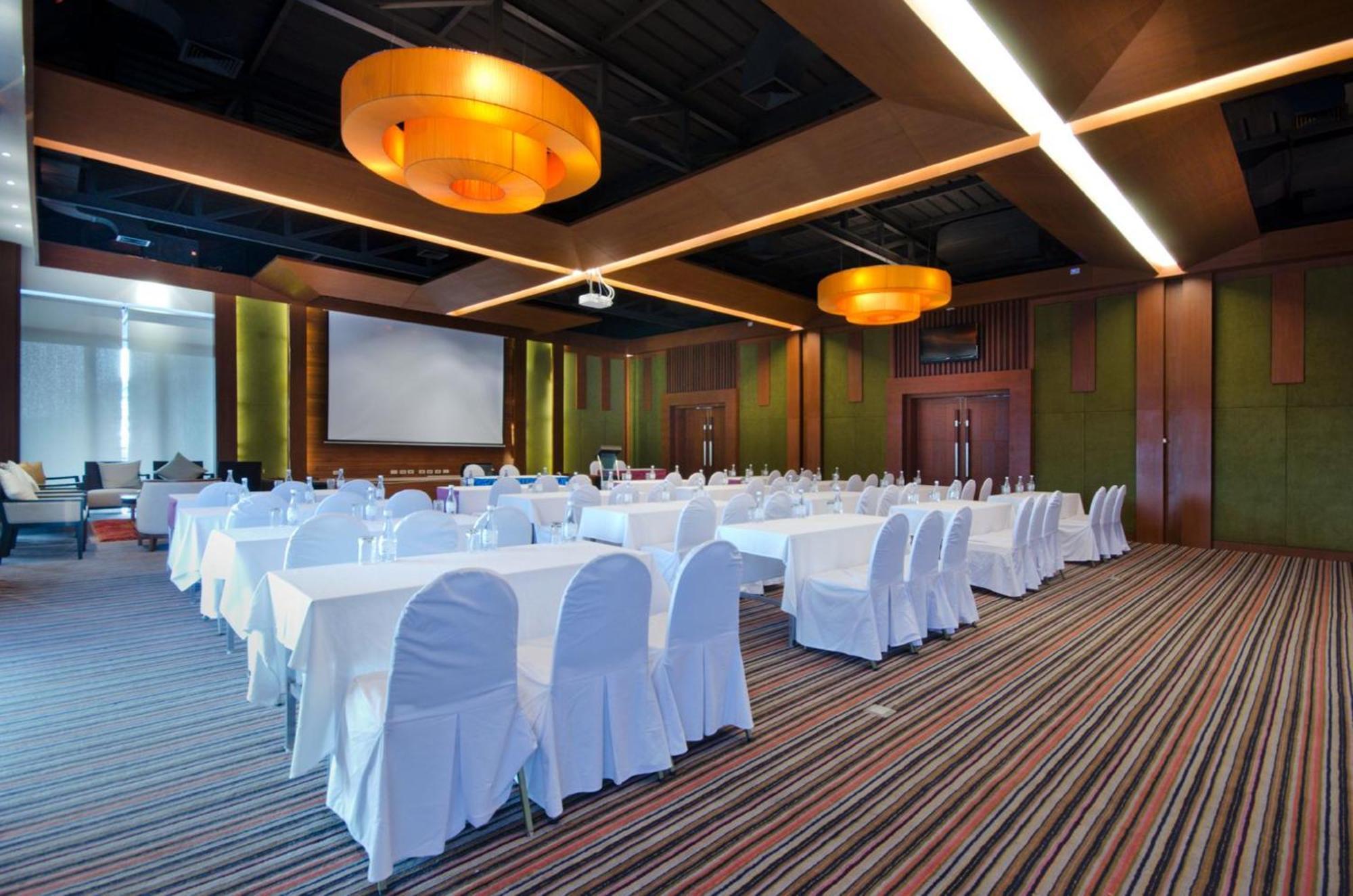 Hotel Club Wyndham Sea Pearl Phuket Patong Exterior foto