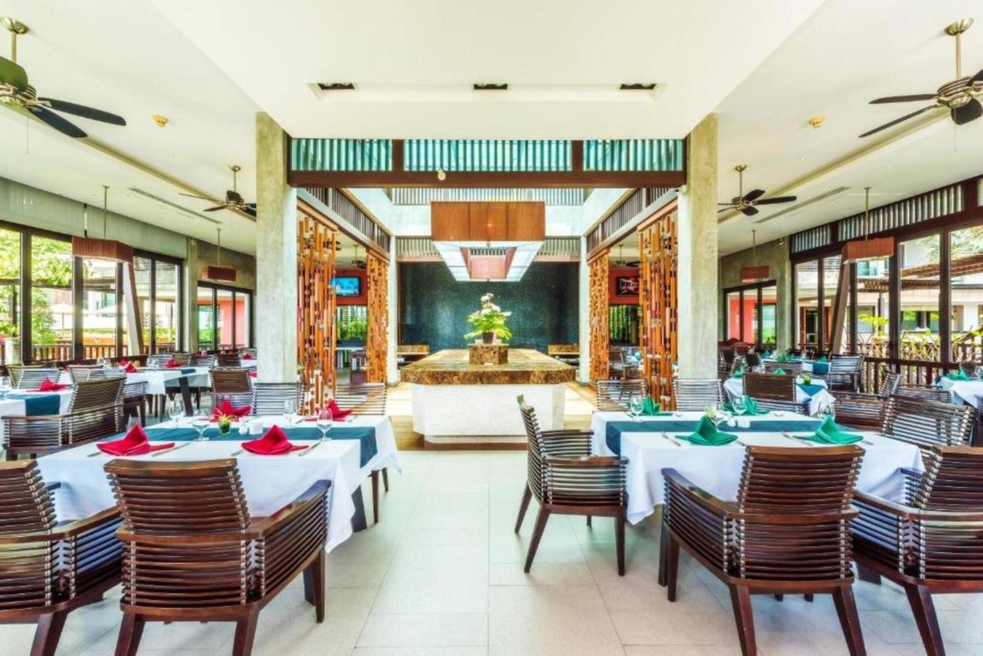 Hotel Club Wyndham Sea Pearl Phuket Patong Exterior foto